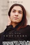 poster On Her Shoulders poster del film On Her Shoulders