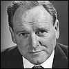 Bernard Lee