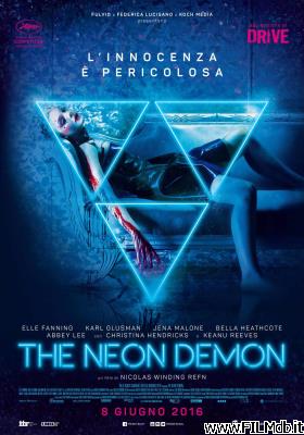 Affiche de film the neon demon