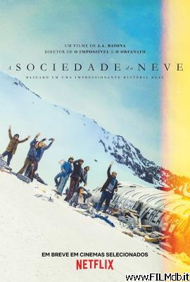 Locandina del film La società della neve