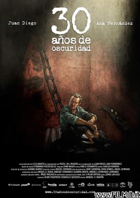 Cartel de la pelicula 30 años de oscuridad