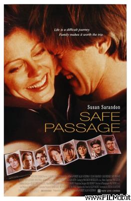 Poster of movie Safe Passage