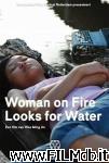 poster del film Mujer en llamas busca agua